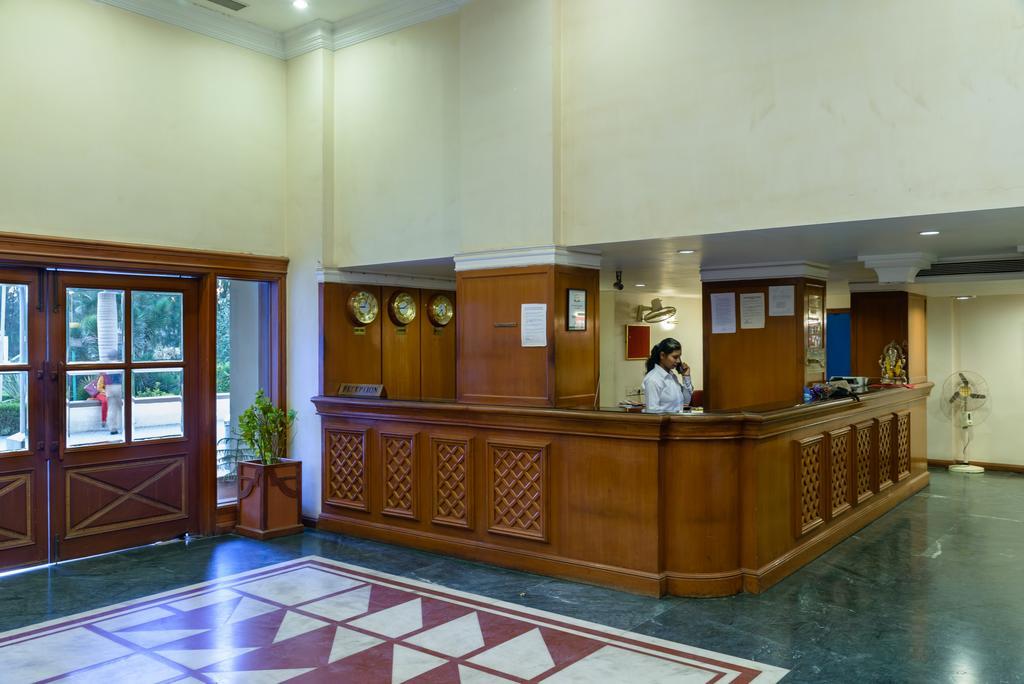 Quality Inn Palms Gāndhīdhām Buitenkant foto
