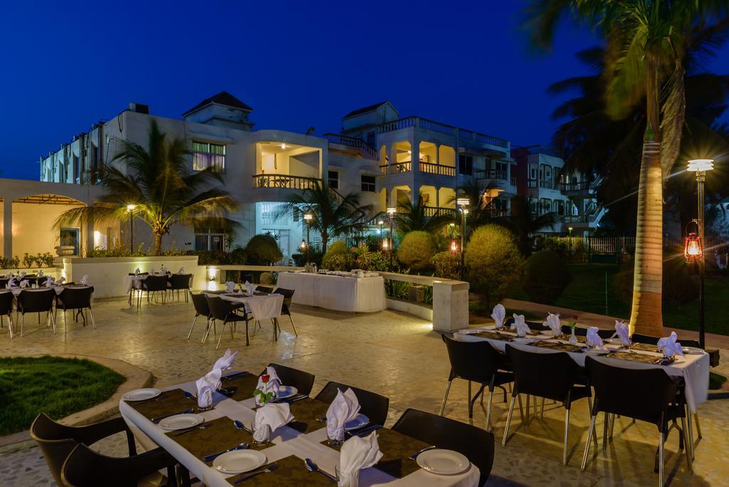 Quality Inn Palms Gāndhīdhām Buitenkant foto