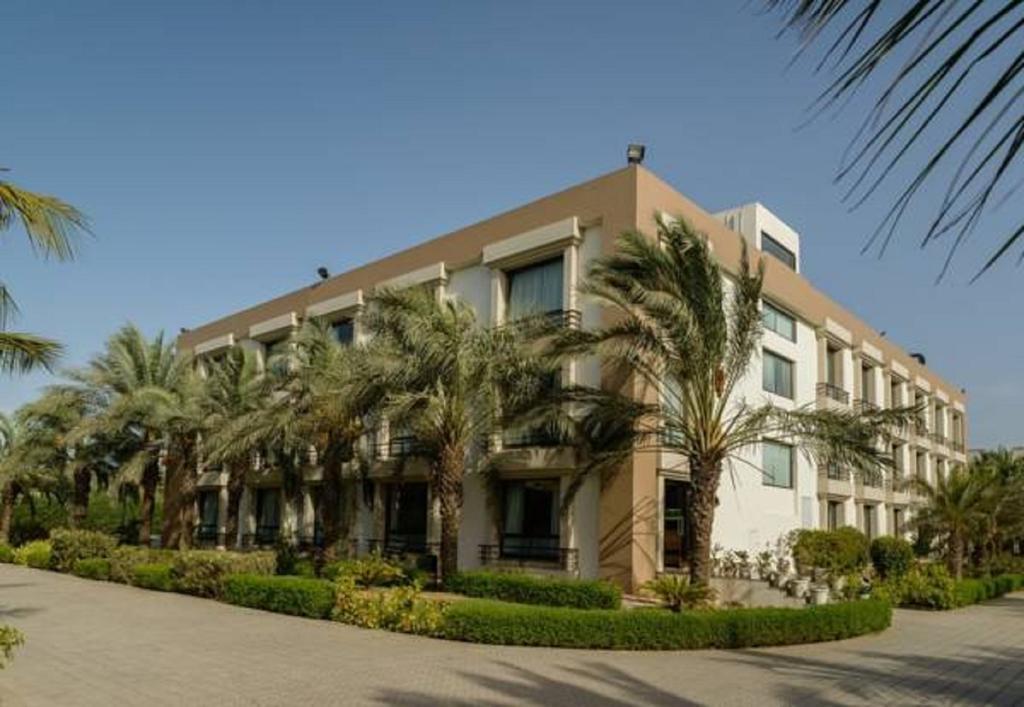 Quality Inn Palms Gāndhīdhām Buitenkant foto