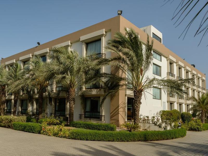 Quality Inn Palms Gāndhīdhām Buitenkant foto