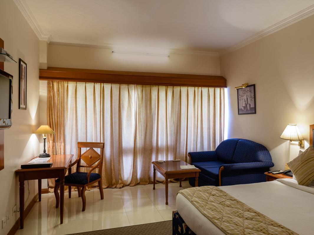 Quality Inn Palms Gāndhīdhām Buitenkant foto