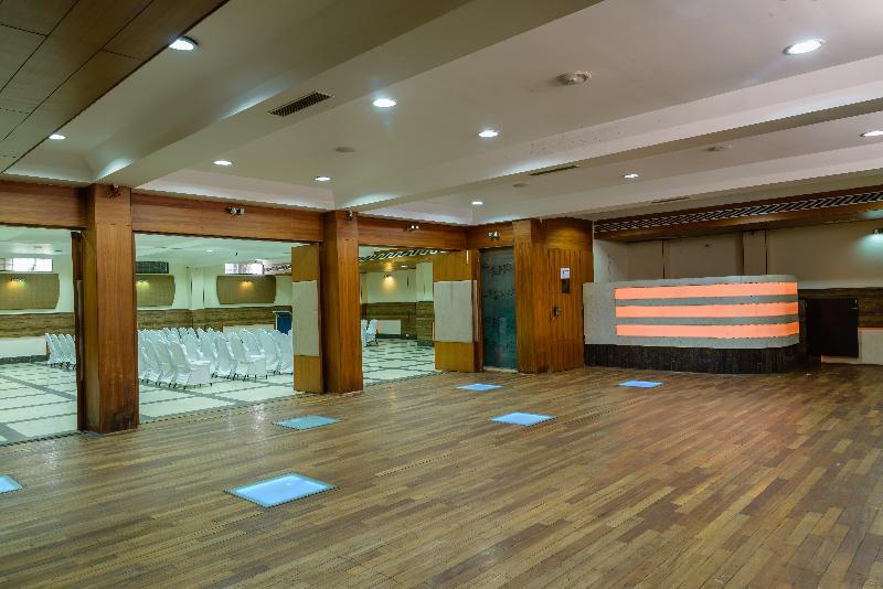 Quality Inn Palms Gāndhīdhām Buitenkant foto