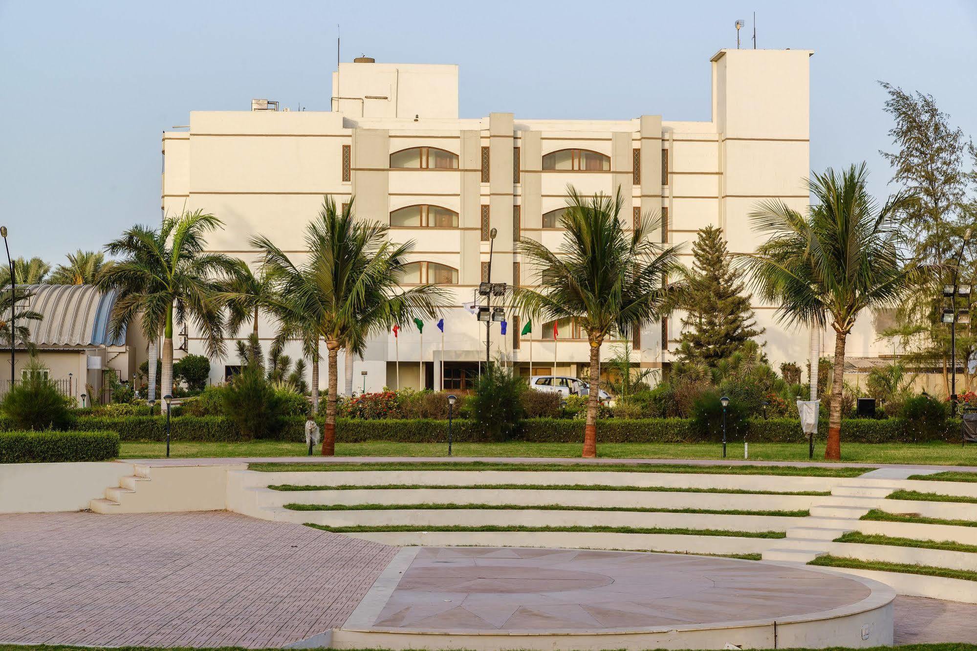Quality Inn Palms Gāndhīdhām Buitenkant foto